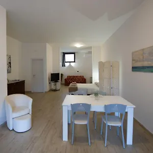  Appartamento Intero Alloggio, Binario 18 Italia